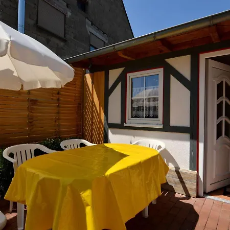 Casa vacanze Cozy Holiday With Private Terrace In
